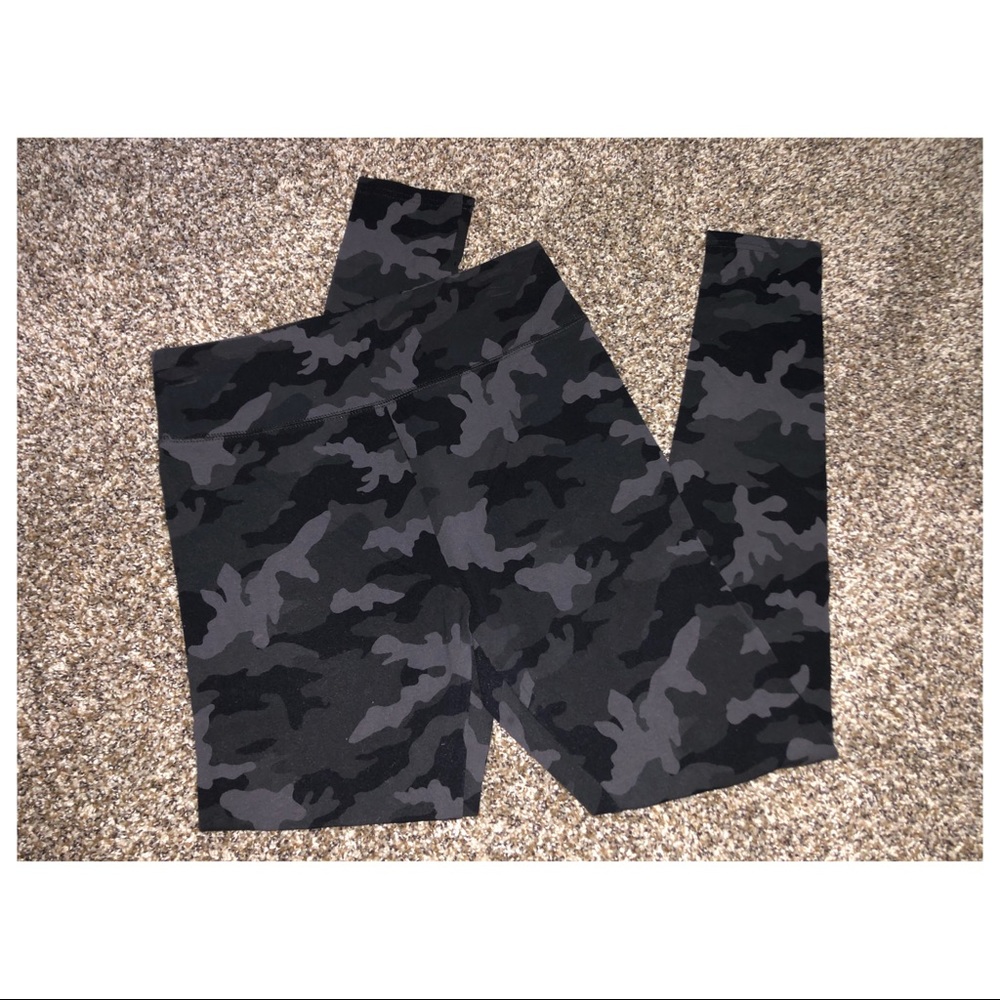 Wild Fable Camo Leggings